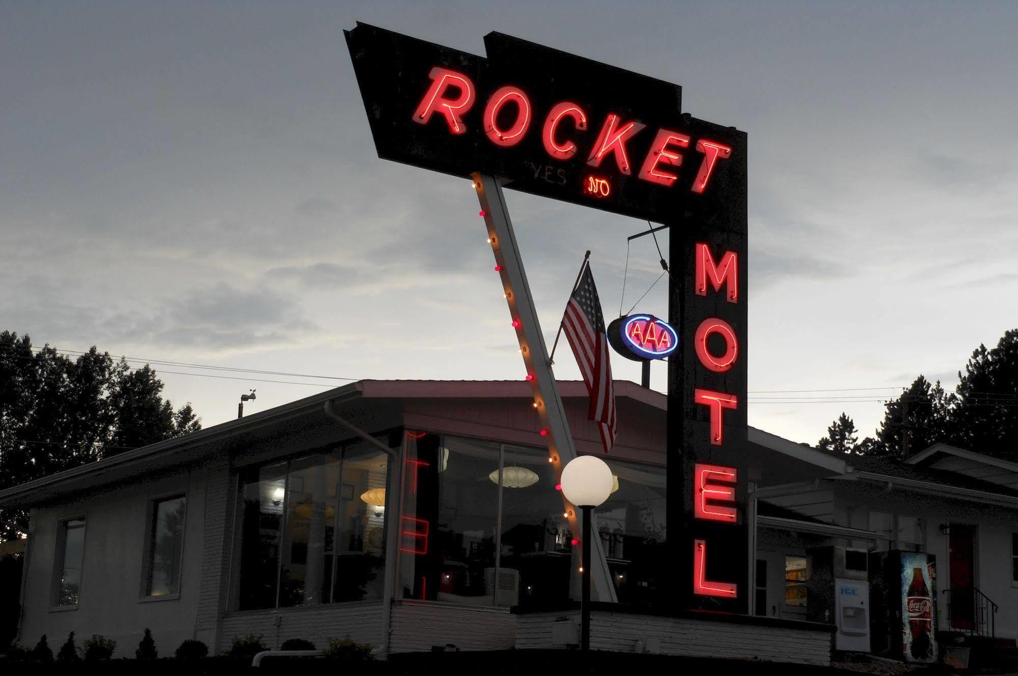 Rocket Motel Custer Dış mekan fotoğraf